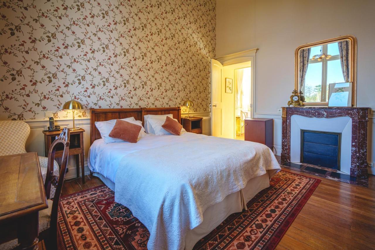 Chateau La Comtesse De Loire & Spa โซมูร์ ภายนอก รูปภาพ
