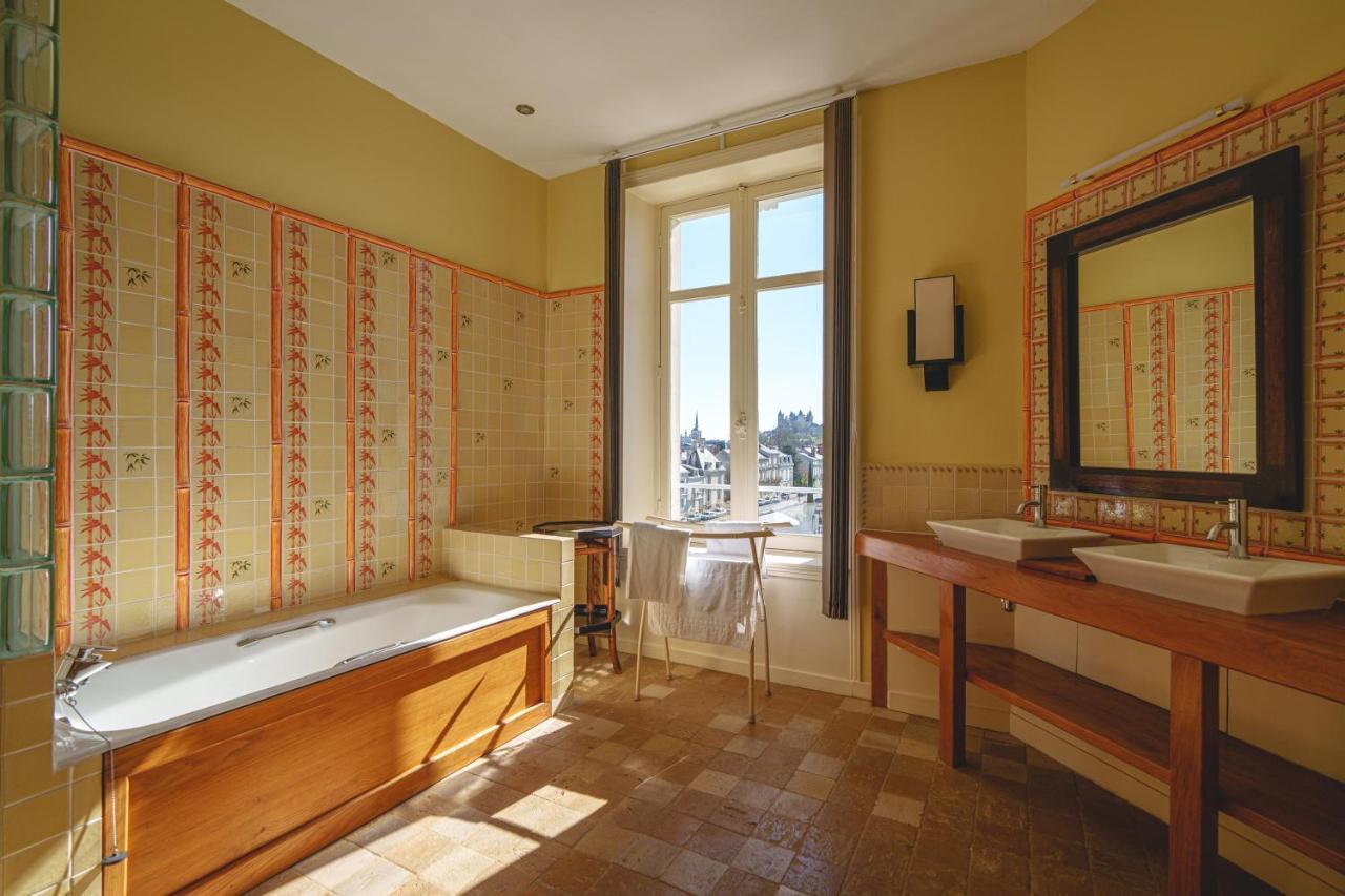 Chateau La Comtesse De Loire & Spa โซมูร์ ภายนอก รูปภาพ