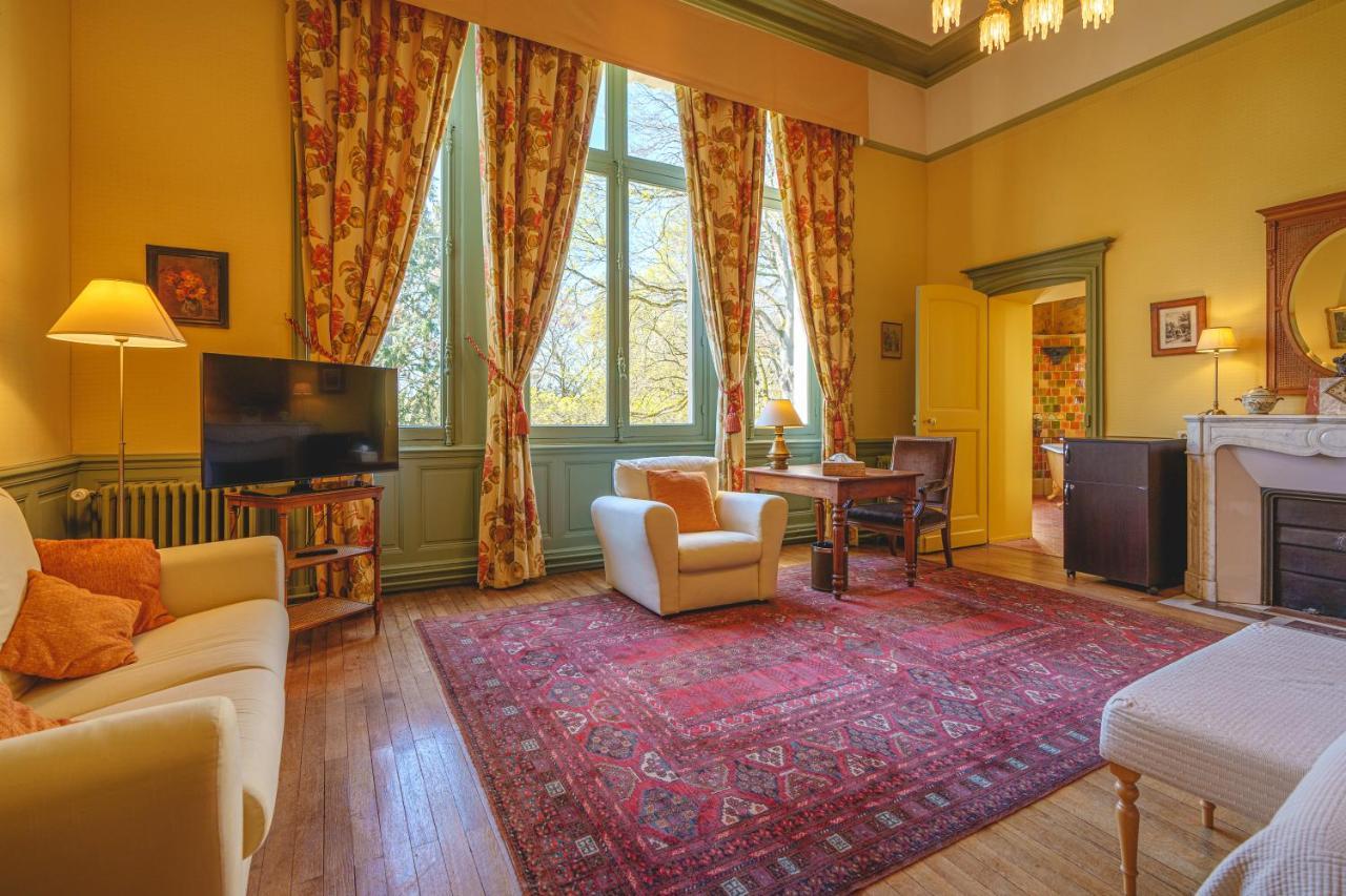 Chateau La Comtesse De Loire & Spa โซมูร์ ภายนอก รูปภาพ