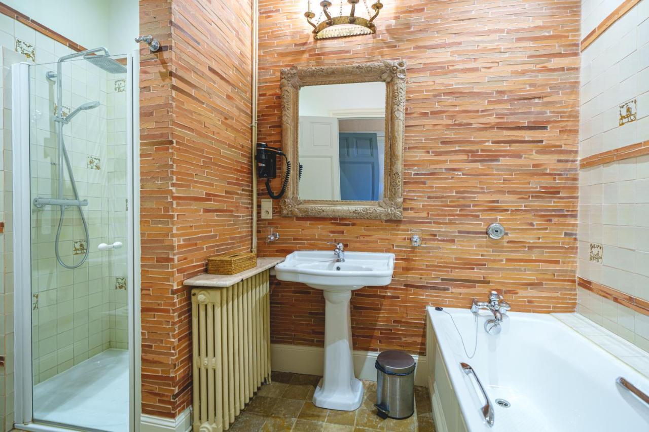 Chateau La Comtesse De Loire & Spa โซมูร์ ภายนอก รูปภาพ