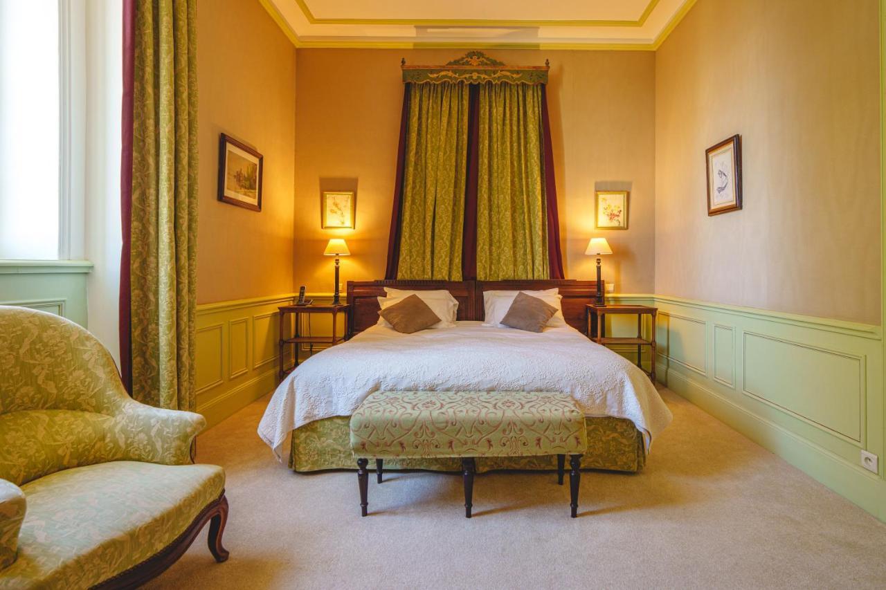 Chateau La Comtesse De Loire & Spa โซมูร์ ภายนอก รูปภาพ