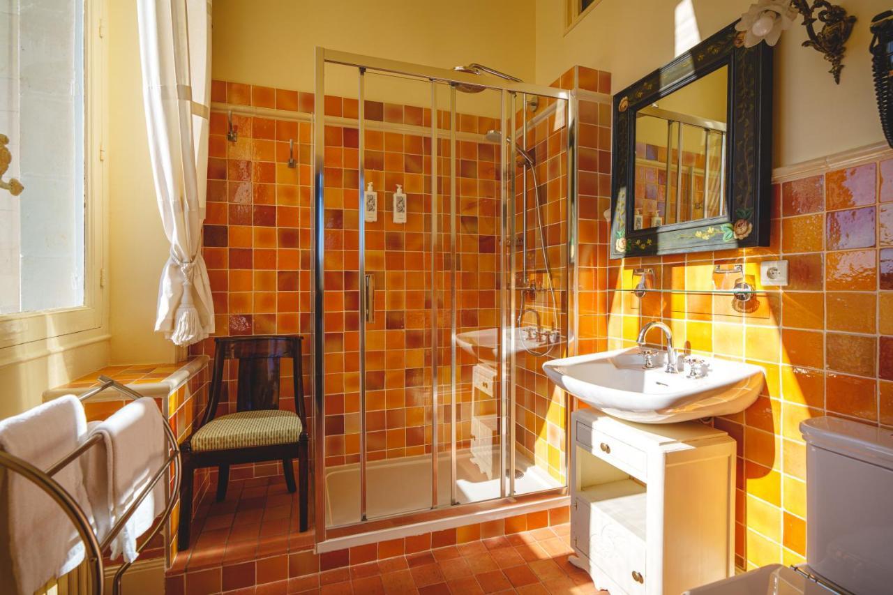 Chateau La Comtesse De Loire & Spa โซมูร์ ภายนอก รูปภาพ