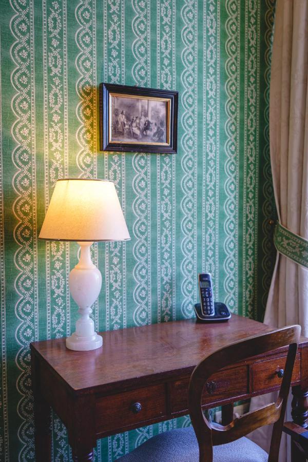 Chateau La Comtesse De Loire & Spa โซมูร์ ภายนอก รูปภาพ