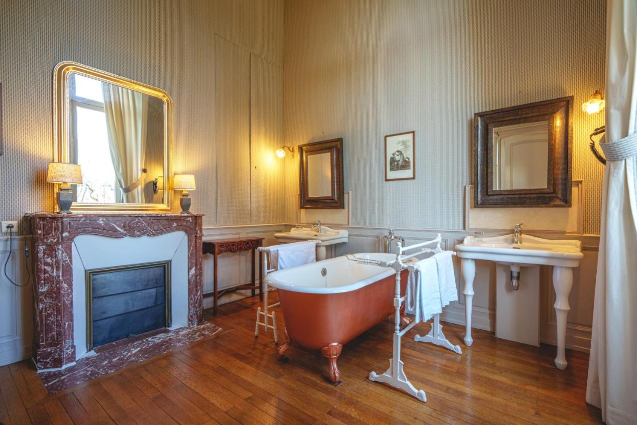Chateau La Comtesse De Loire & Spa โซมูร์ ภายนอก รูปภาพ
