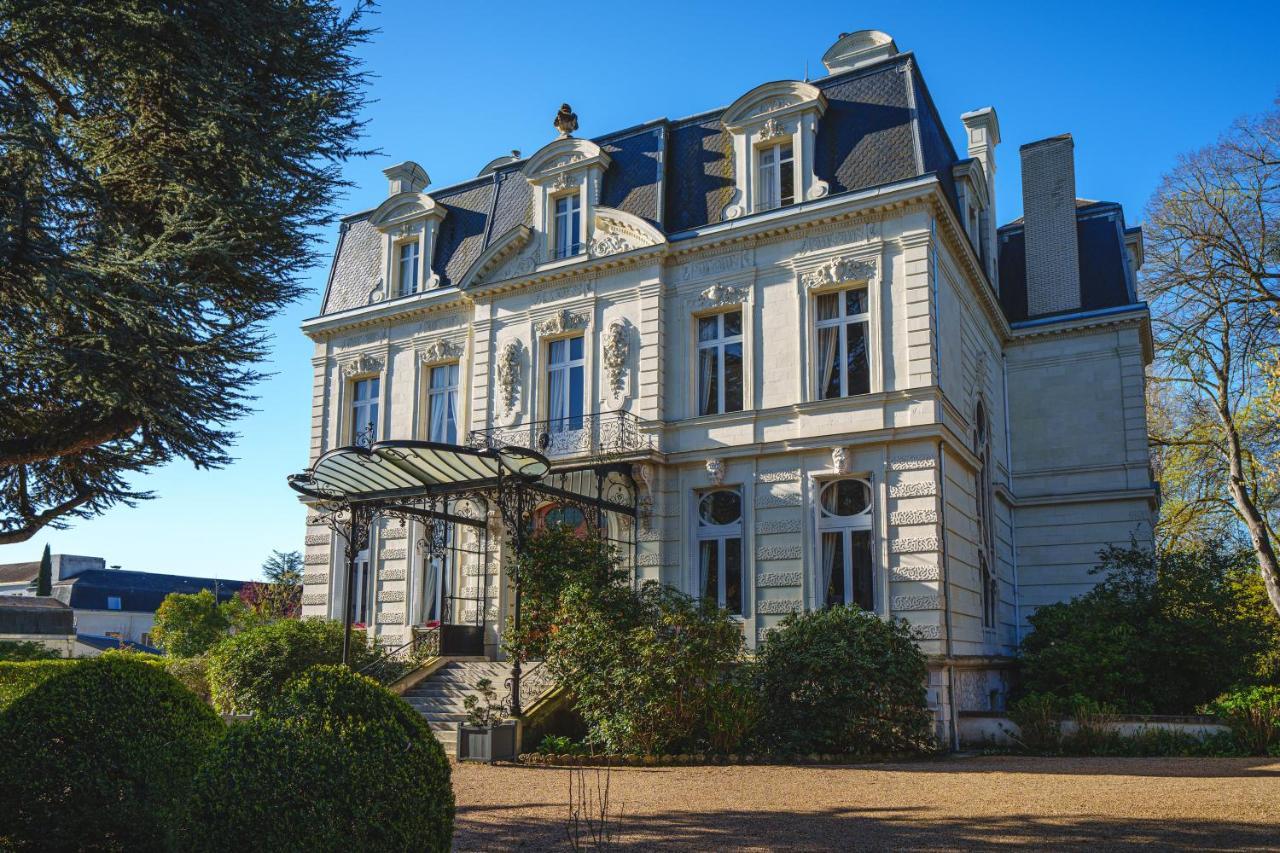 Chateau La Comtesse De Loire & Spa โซมูร์ ภายนอก รูปภาพ