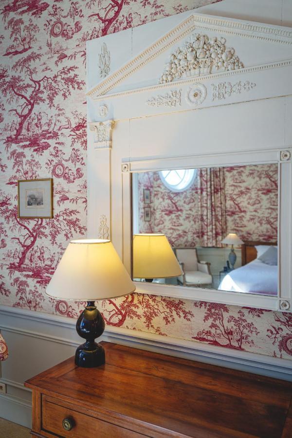 Chateau La Comtesse De Loire & Spa โซมูร์ ภายนอก รูปภาพ